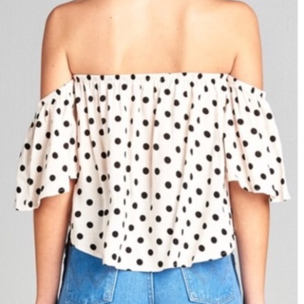 HP 🎁  Ivory Blk Polka Dots Off Shoulder Top - Picture 3 of 5